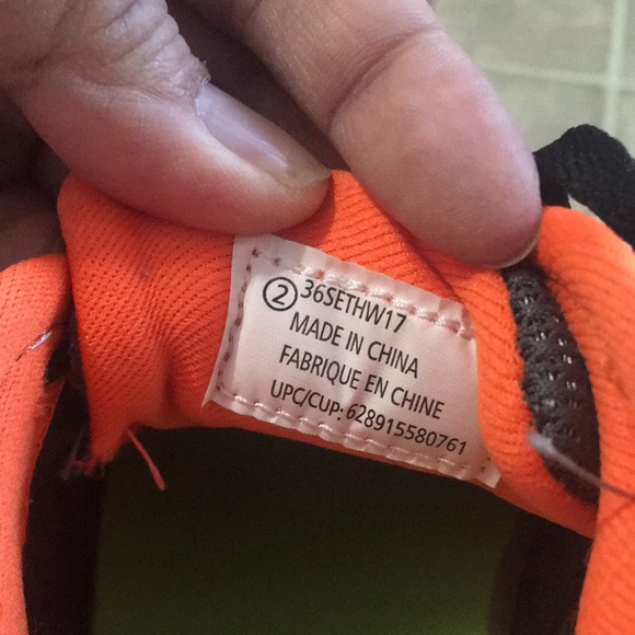 Athletic Work Runner - Picture 5 of 6